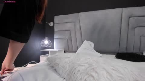 Snapshot of maee_angels chatting on 01-28-25, 10:12 MAEE ANGELS online show from 01-28-25, 10:12