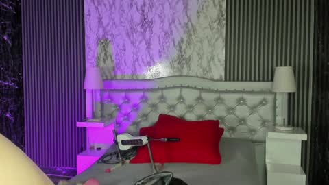 Snapshot of maeve_bigboobs chatting on 01-03-25, 03:16 Mae online show from 01-03-25, 03:16