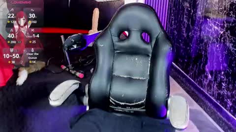 Snapshot of maeve_bigboobs chatting on 02-15-25, 03:52 Mae online show from 02-15-25, 03:52