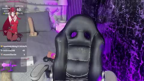 Snapshot of maeve_bigboobs chatting on 02-19-25, 07:50 Mae online show from 02-19-25, 07:50