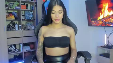 Maeve online show from 03-24-26, 01:21