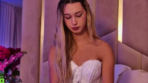 M. online show from 10-21-25, 06:30