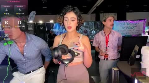 Meaves online show from 11-08-25, 02:01