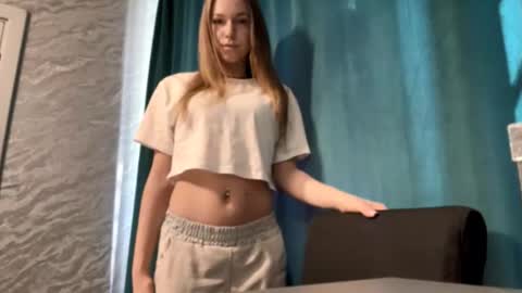 Sara online show from 03-10-26, 06:29