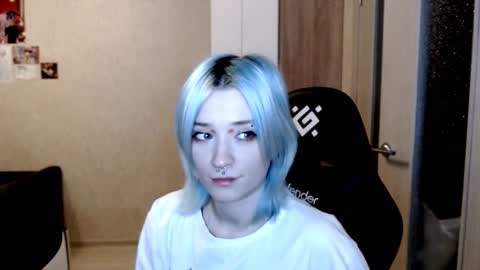 Sophia online show from 11-17-25, 03:51