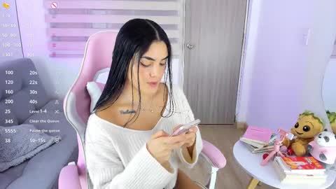 Snapshot of mager_of chatting on 10-19-25, 05:13 Eva online show from 10-19-25, 05:13