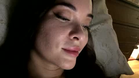 magggg658318 online show from 12-19-24, 01:29