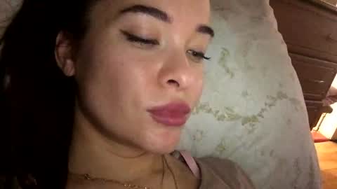 magggg658318 online show from 12-23-24, 11:04