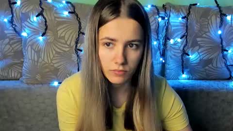 Snapshot of maggiecake chatting on 11-01-25, 04:36 Maggie online show from 11-01-25, 04:36