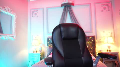   online show from 12-21-24, 08:32