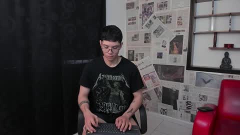 Damian Rivers online show from 09-17-25, 01:57