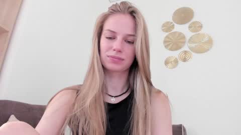 Snapshot of magic_couple13 chatting on 11-07-25, 11:21 Alice online show from 11-07-25, 11:21