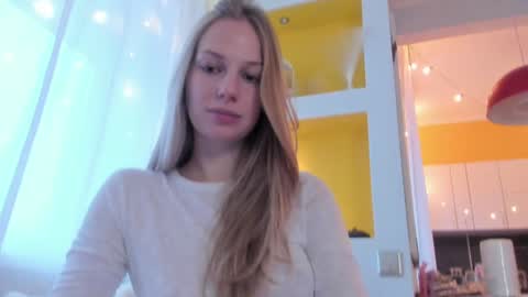 Snapshot of magic_couple13 chatting on 12-16-25, 10:20 Alice online show from 12-16-25, 10:20