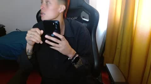 Snapshot of magic_jadee chatting on 01-28-25, 04:19 Jade online show from 01-28-25, 04:19