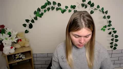 magic_katarina_ online show from 12-12-24, 08:25