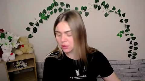 magic_katarina_ online show from 02-03-25, 07:18