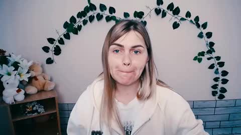 magic_katarina_ online show from 03-12-25, 07:02