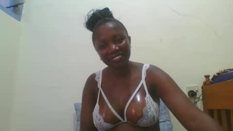 magic_koko3 online show from 11-04-25, 12:04