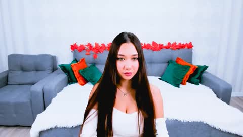 magic_phoenix online show from 11-17-25, 04:35