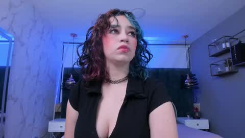 S  online show from 10-22-25, 08:19