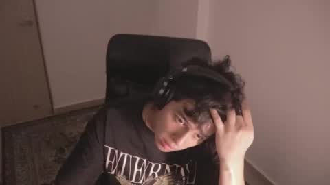 Tony Hoffa online show from 12-23-25, 01:03