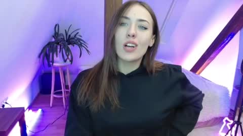 Snapshot of magic_zooey chatting on 02-18-25, 07:52 Zooey online show from 02-18-25, 07:52