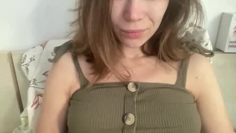 Snapshot of magicgirl50053 chatting on 02-03-26, 10:42 magicgirl50053 online show from 02-03-26, 10:42