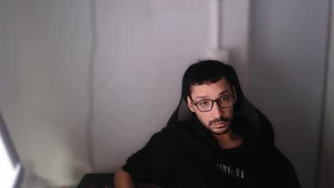 Snapshot of magicjawn chatting on 11-16-25, 01:55 magicjawn online show from 11-16-25, 01:55