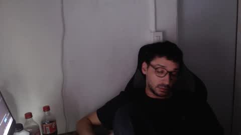 Snapshot of magicjawn chatting on 11-28-25, 05:21 magicjawn online show from 11-28-25, 05:21