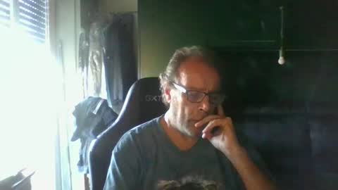 magicomerlino63 online show from 10-01-25, 02:23