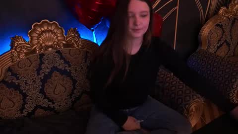 Emily online show from 02-10-26, 01:37