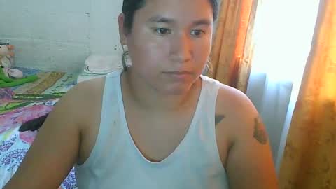 Snapshot of magiietaylor_ chatting on 10-13-25, 09:48 Maggie Taylor online show from 10-13-25, 09:48
