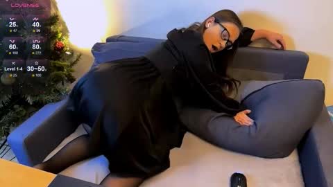 Jade online show from 01-13-26, 04:51