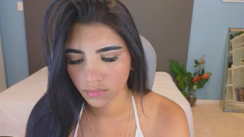 Snapshot of maiaa_ruiz chatting on 10-18-25, 03:09 Maiaa Ruiz online show from 10-18-25, 03:09