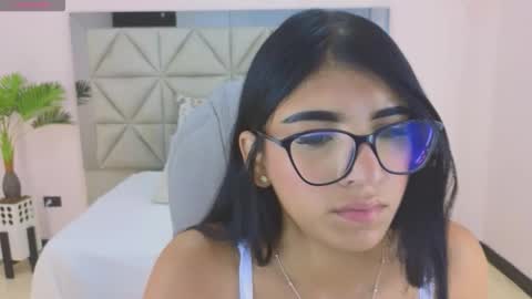 Snapshot of maiaa_ruiz chatting on 11-14-25, 02:05 Maiaa Ruiz online show from 11-14-25, 02:05