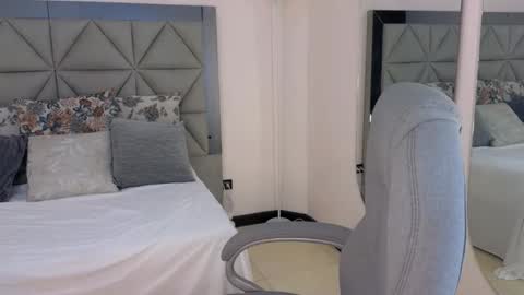 Snapshot of maiaa_ruiz chatting on 11-15-25, 02:57 Maiaa Ruiz online show from 11-15-25, 02:57