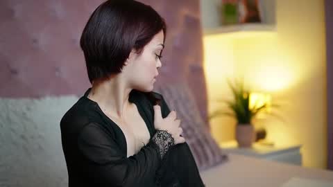  Maia  online show from 10-22-25, 08:19