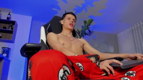 MAICOL  online show from 02-03-26, 06:40