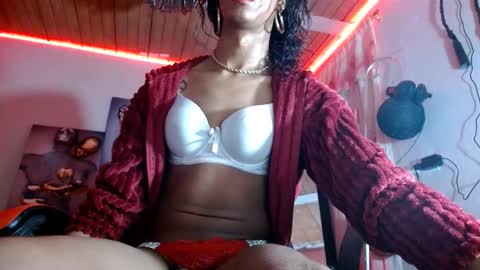 Bella Maidi online show from 10-02-25, 10:44