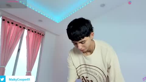 maiky_cooper01 online show from 03-30-26, 01:12