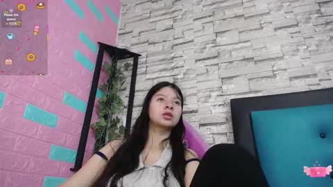 Snapshot of maily_can chatting on 10-10-25, 12:59 MAILY CAN online show from 10-10-25, 12:59