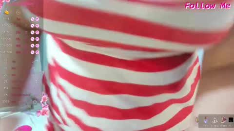 Maylin  online show from 10-22-25, 10:20