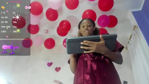 Snapshot of mailyn_er chatting on 02-12-25, 01:09 Mailyn online show from 02-12-25, 01:09