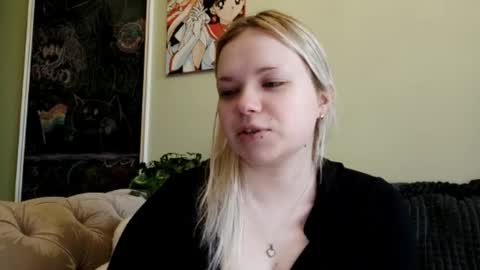 Karen online show from 03-04-26, 01:17