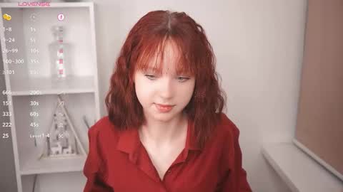 Snapshot of maisiemiller chatting on 02-04-26, 04:35 Maisie online show from 02-04-26, 04:35