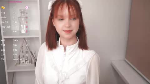 Snapshot of maisiemiller chatting on 02-08-26, 04:10 Maisie online show from 02-08-26, 04:10