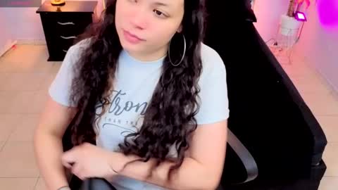 MAITE STONE1 online show from 10-23-25, 03:17