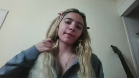 majo_gomezz online show from 11-06-25, 05:47