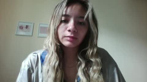 majo_gomezz online show from 02-17-26, 06:03