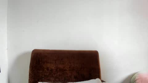 MAJO ROSE  online show from 02-14-25, 04:09